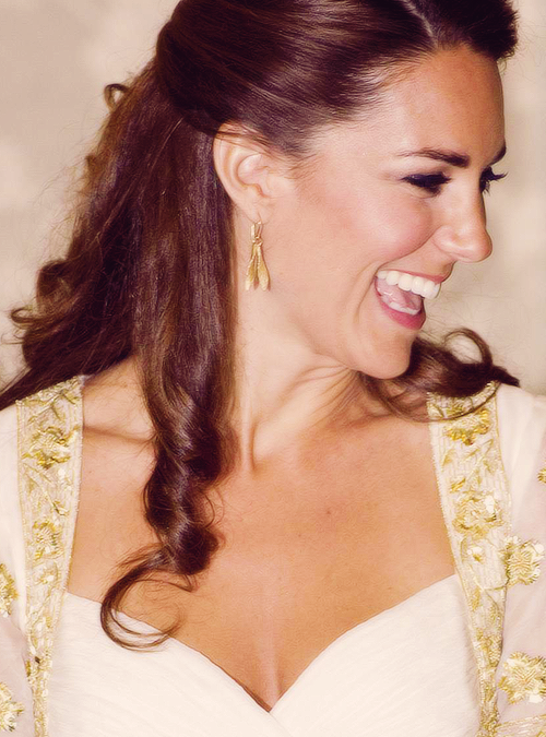 Kate wearing Catherine Zoraida