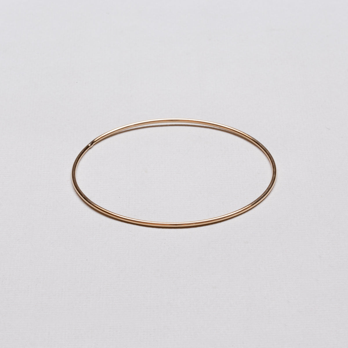 Thin 18ct Gold Bangle Bracelet