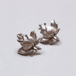 Vintage Trifari Flower Clip-on Earrings