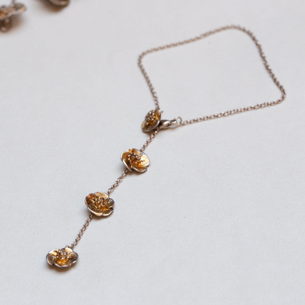 daisy bracelet