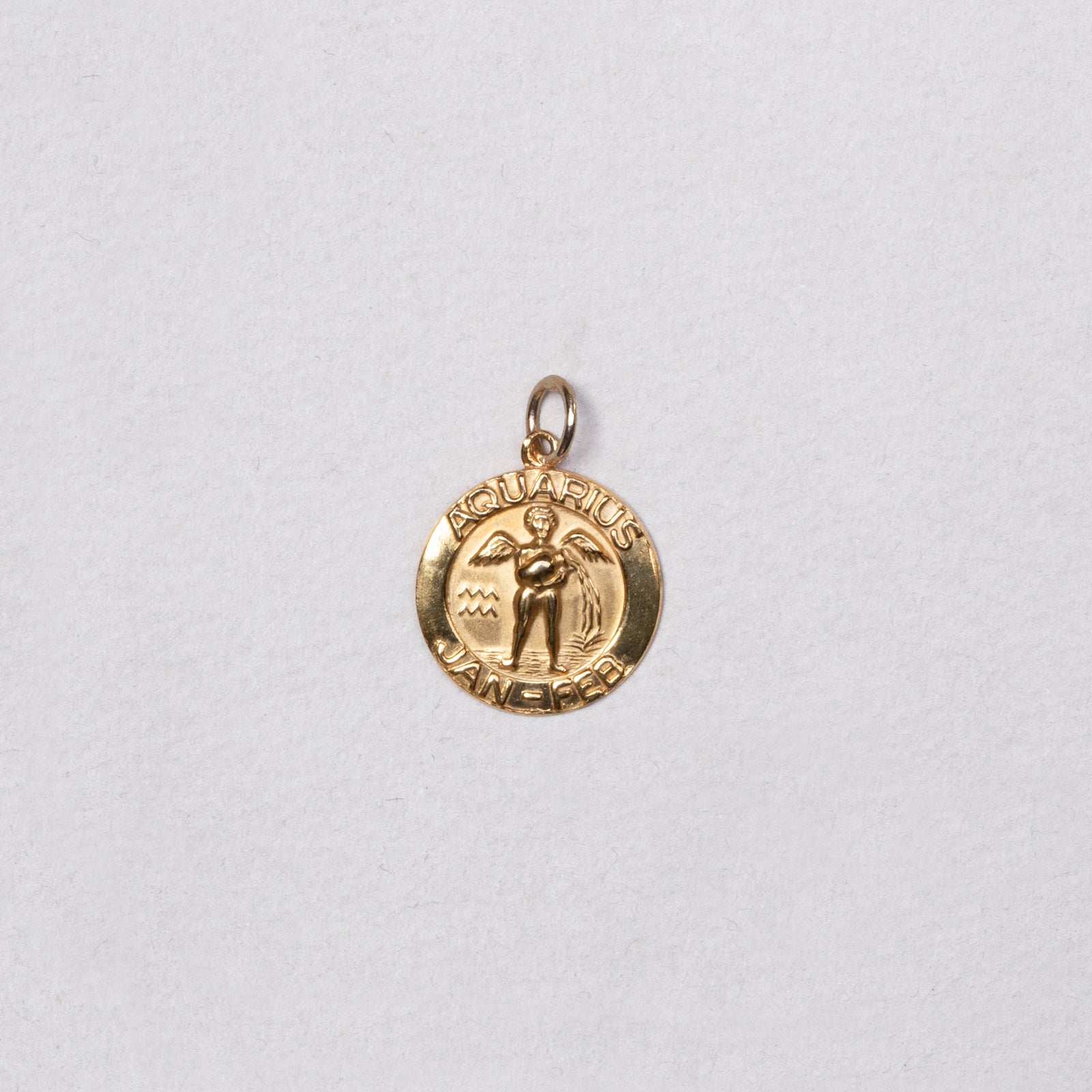 Vintage 9ct Gold Aquarius Pendant Charm