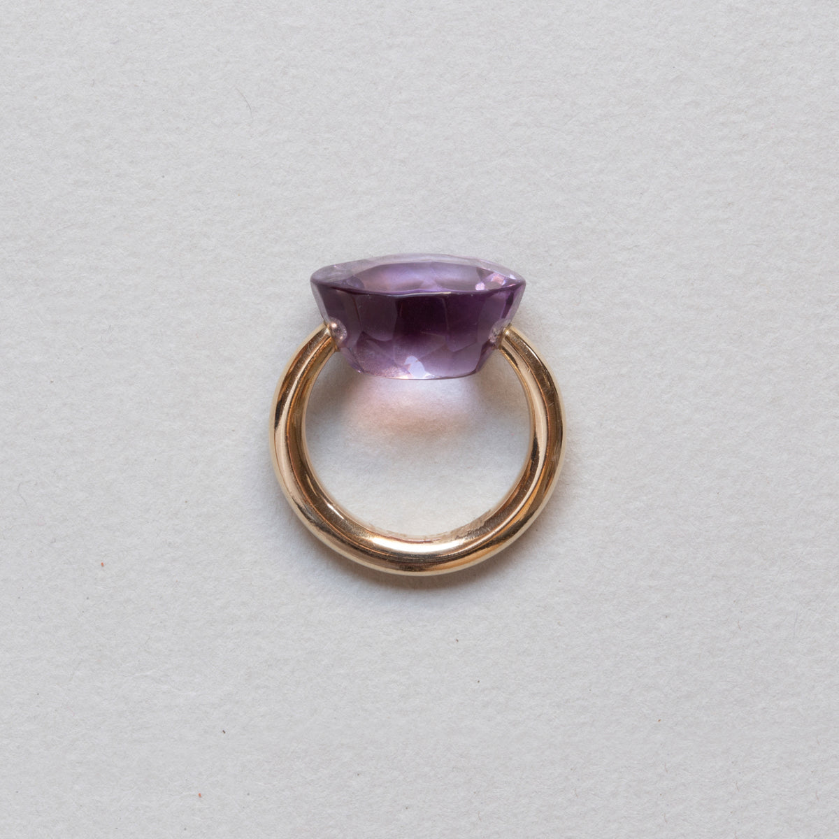 Vintage 18ct Gold Ring with Amethyst