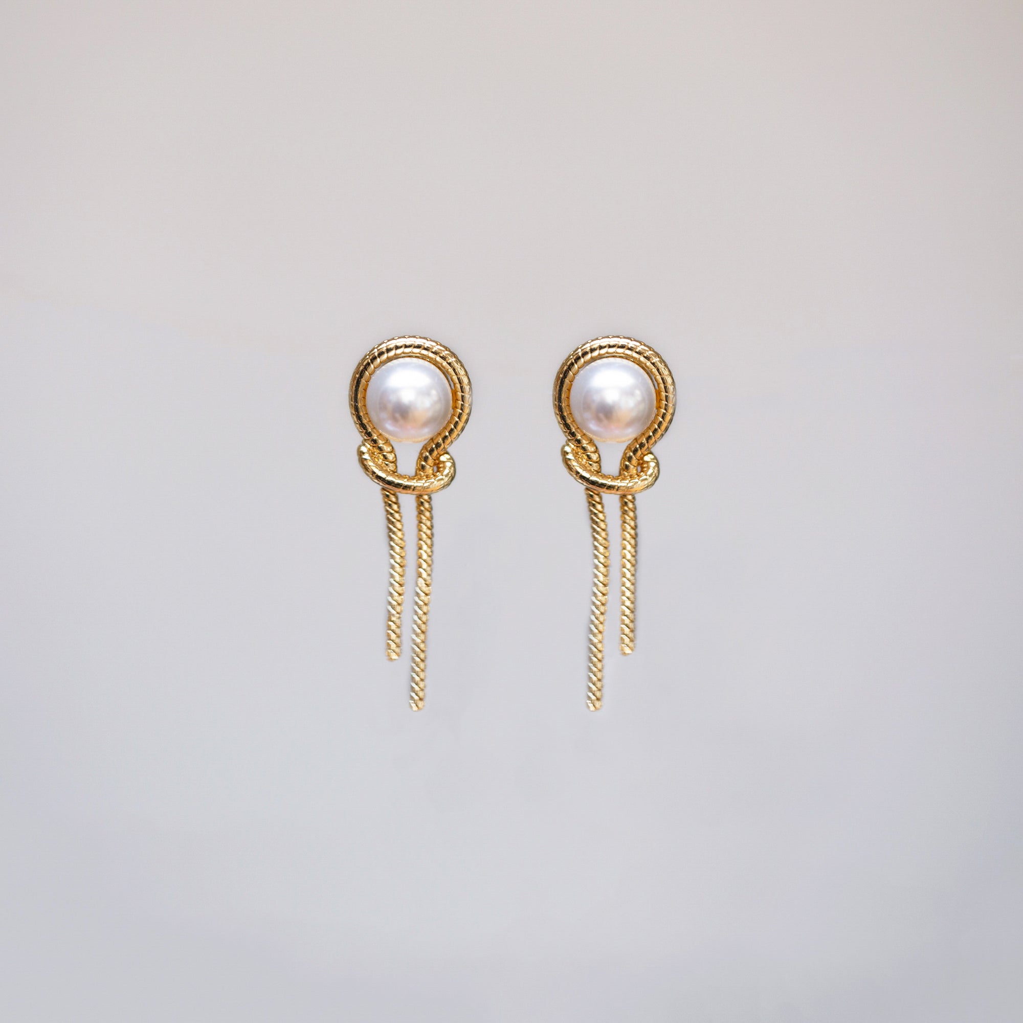 Gold-plated Tassel Earrings with Pearls