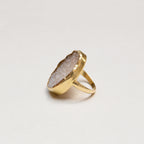 Vintage 18ct Gold Qaurtz Ring