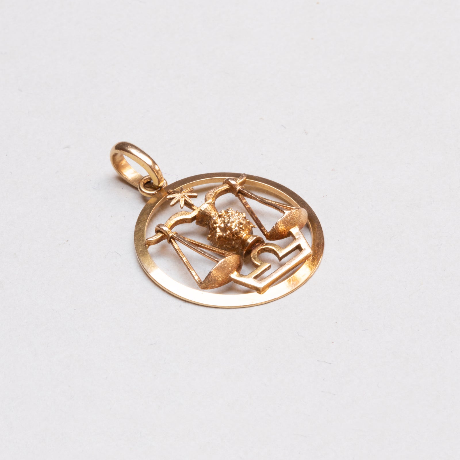 Vintage 9ct Gold Libra Charm Pendant