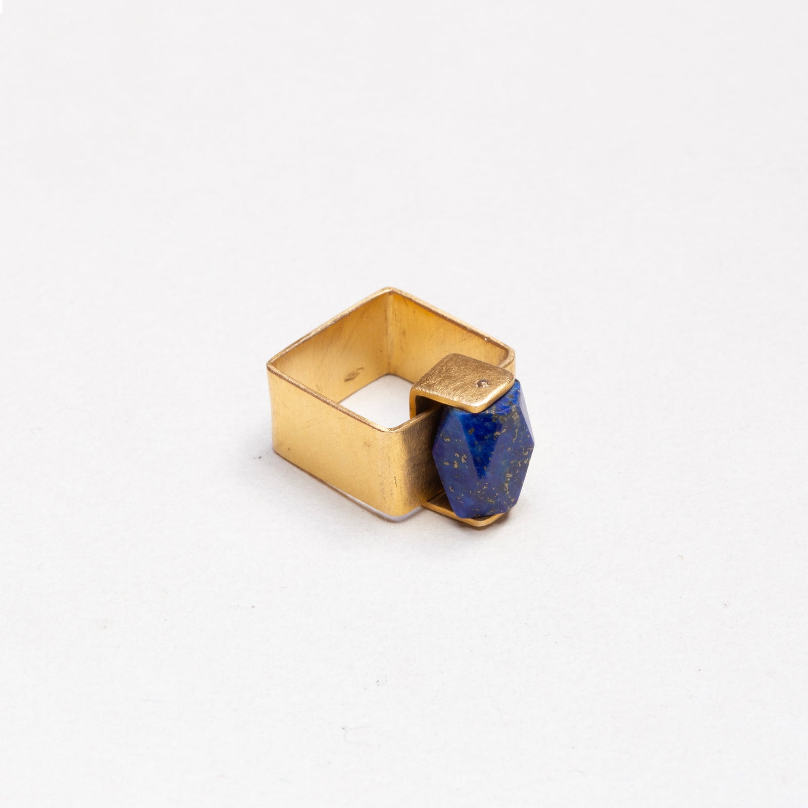 [Pre-owned] Gold Ring with Lapis Lazuli