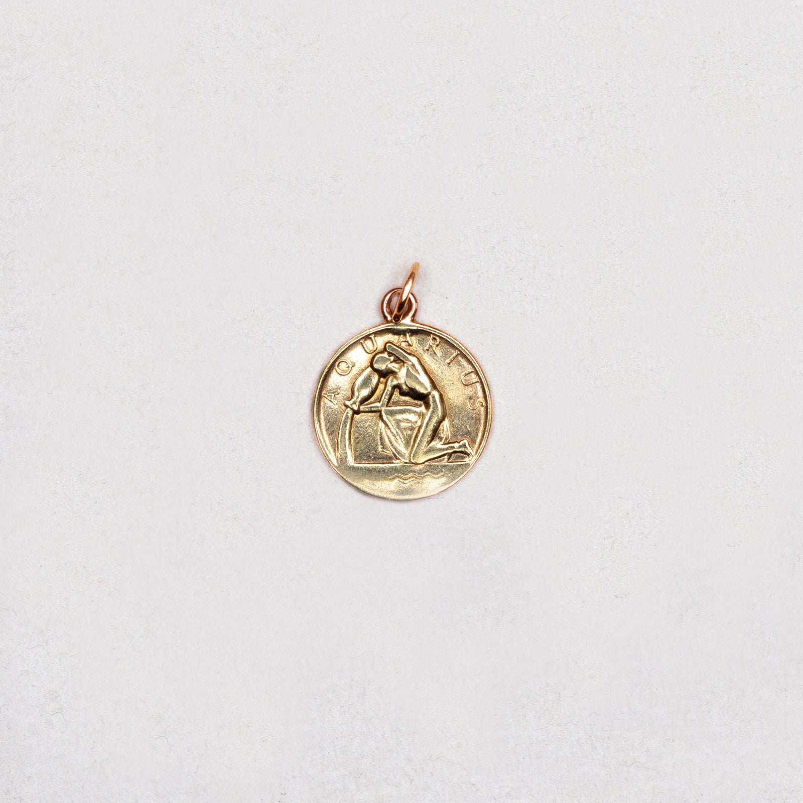 Vintage 9ct Gold Aquarius Charm Pendant