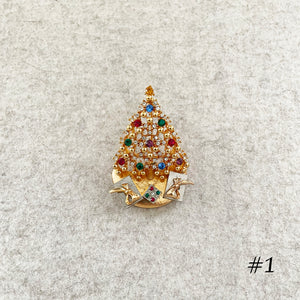 Vintage Christmas Tree Brooch by Eisenberg