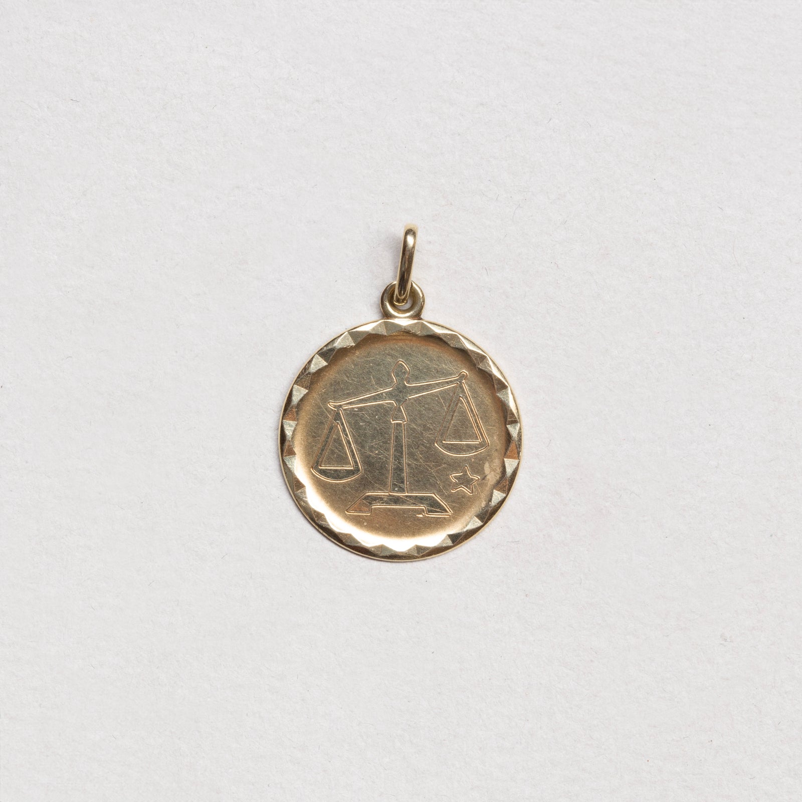 Vintage 14ct Gold Libra Zodiac Charm