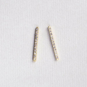 a subtle champagne sparkle, perfect everyday earrings