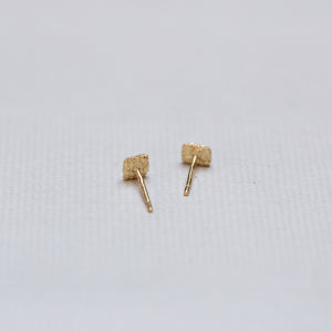 18ct Gold Square Stud Earrings