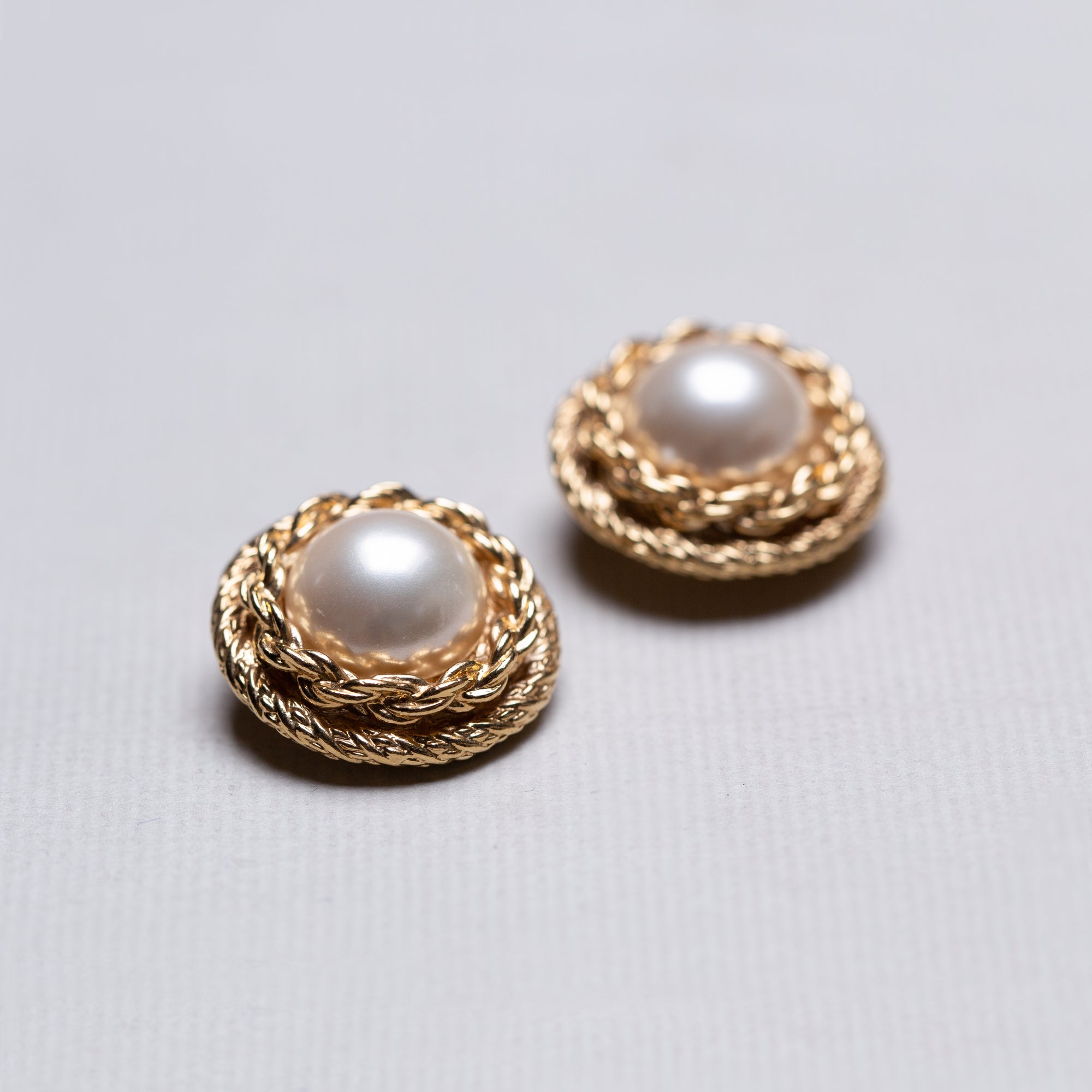 Vintage Gold and Pearl Clip-on Earrings