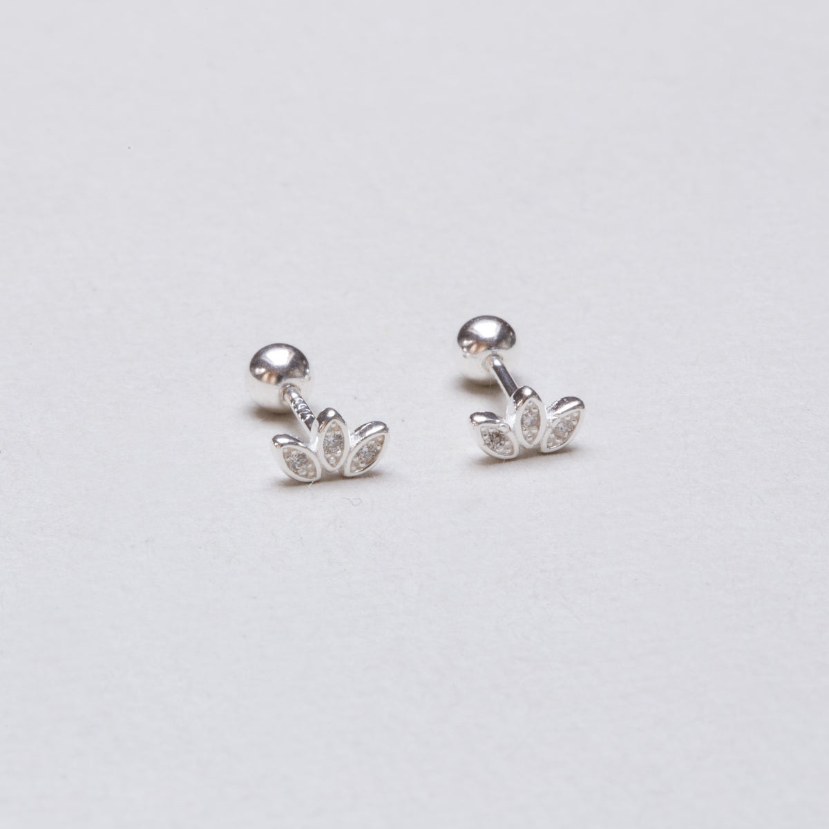 Gold-plated and Silver Petal Stud Cartilage Earring