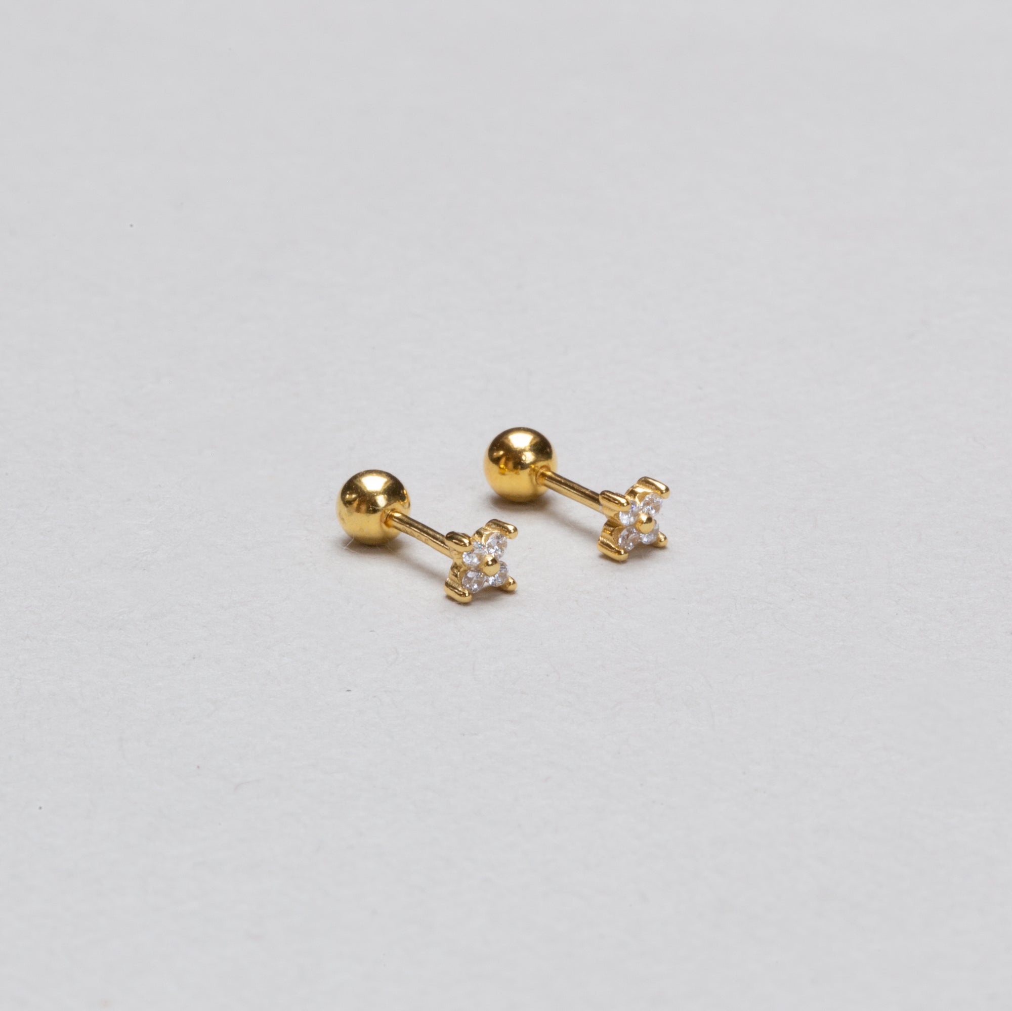 Gold-plated Flower Stud Cartilage Earring