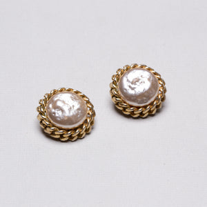 Vintage Sphinx Gold and Pearl Clip-on Earrings