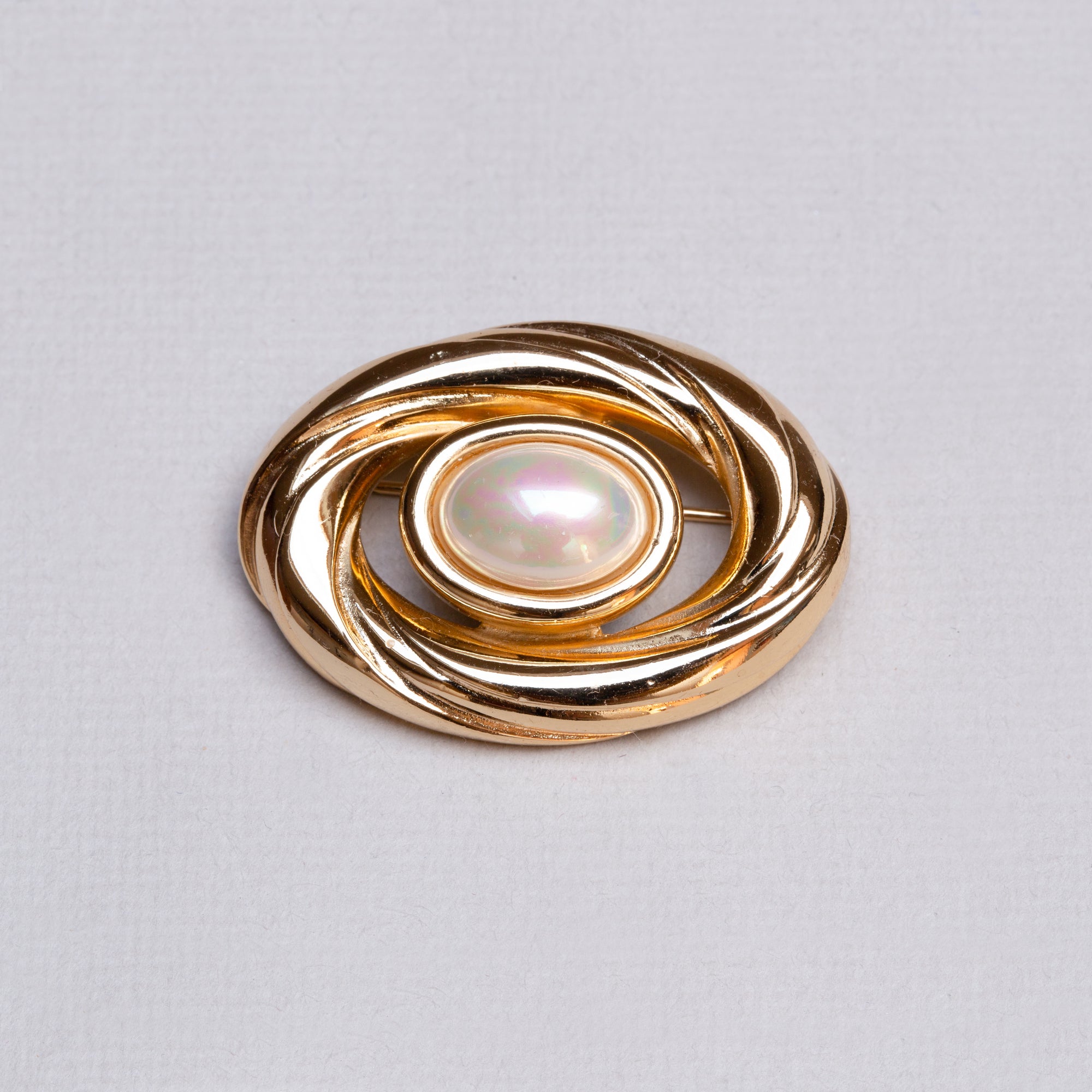 Vintage Christian Dior Gold-plated Brooch with Pearl