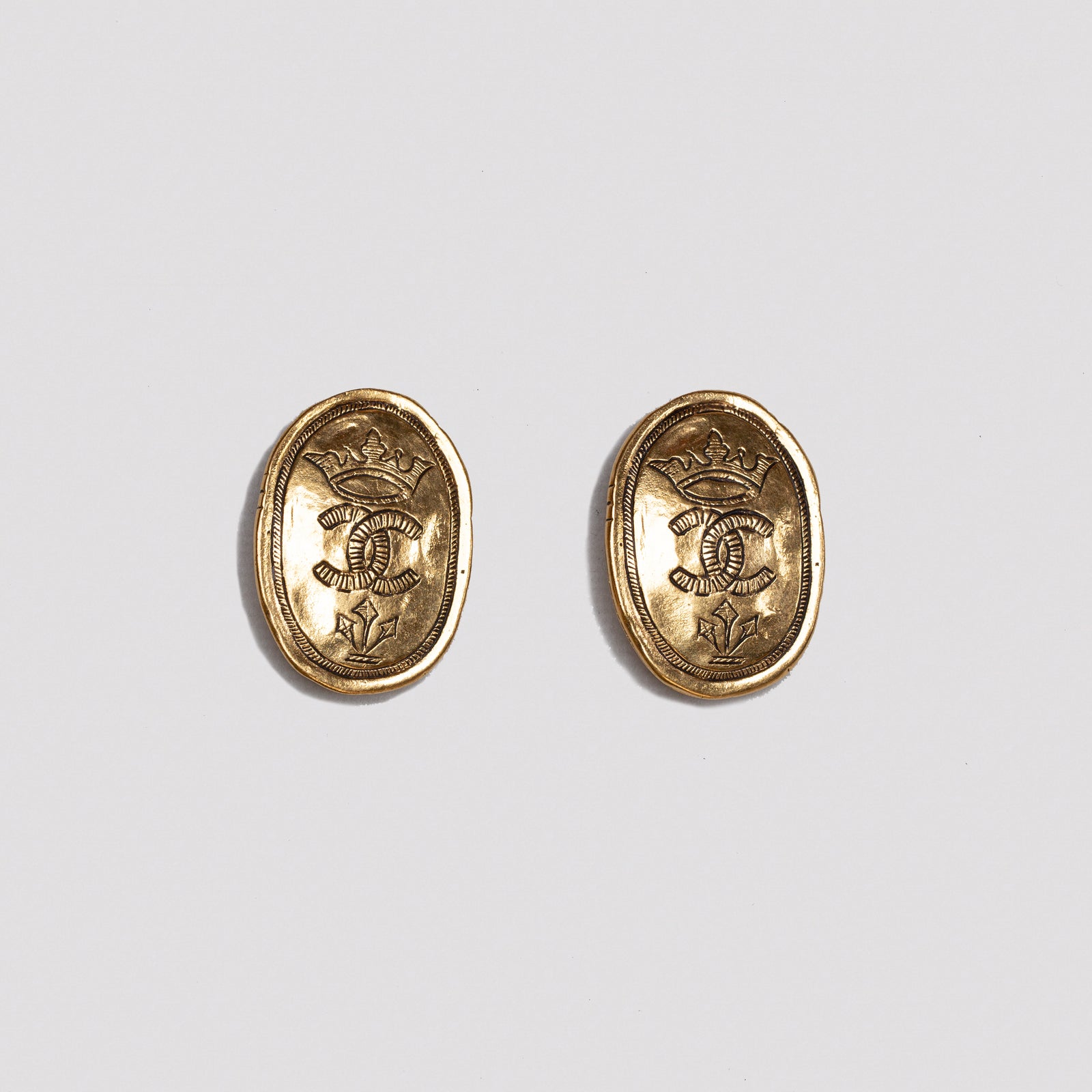 Vintage Chanel Gold Clip-on Earrings