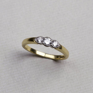 18ct gold with 3 diamonds