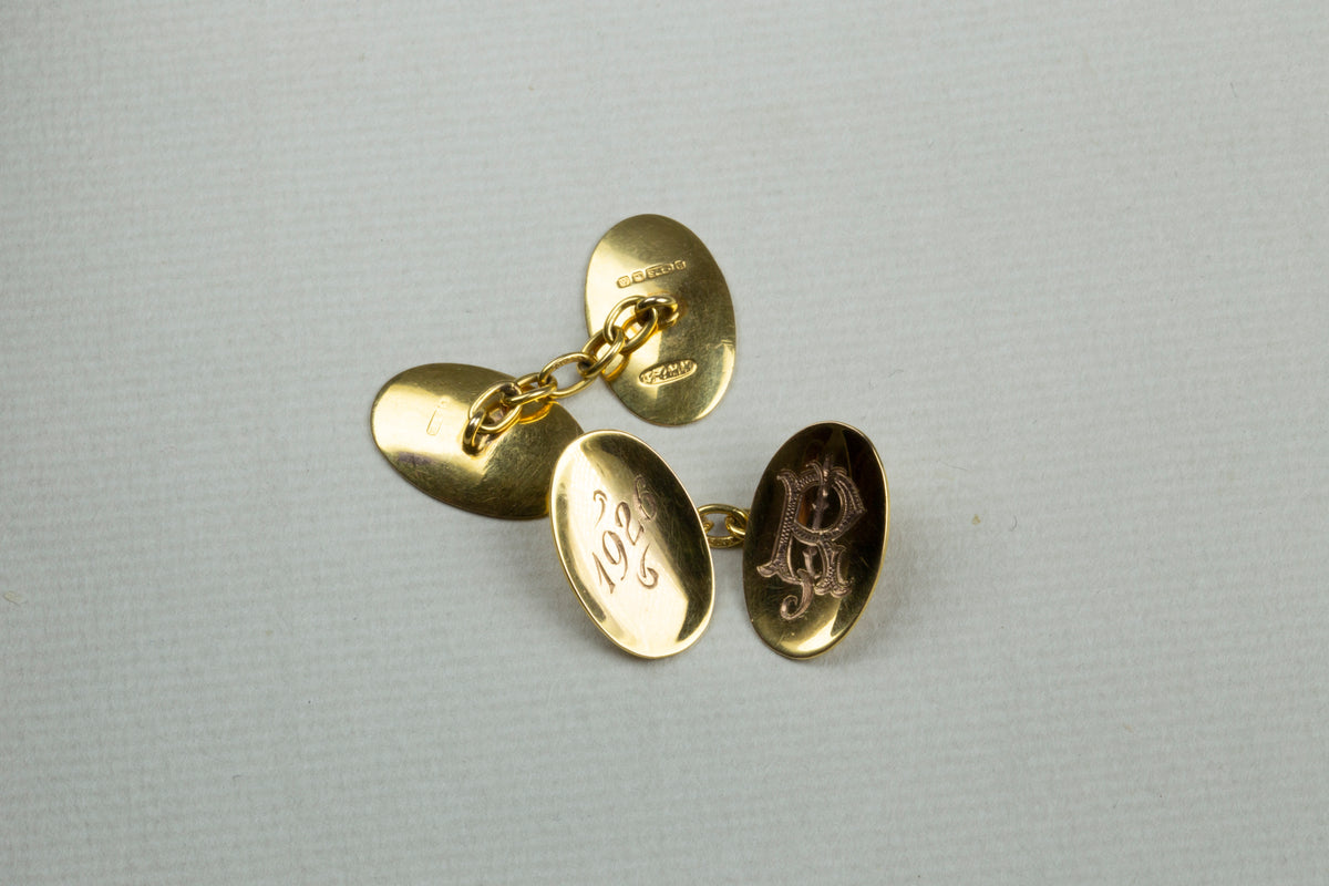 9ct Gold Vintage Cufflink "R"
