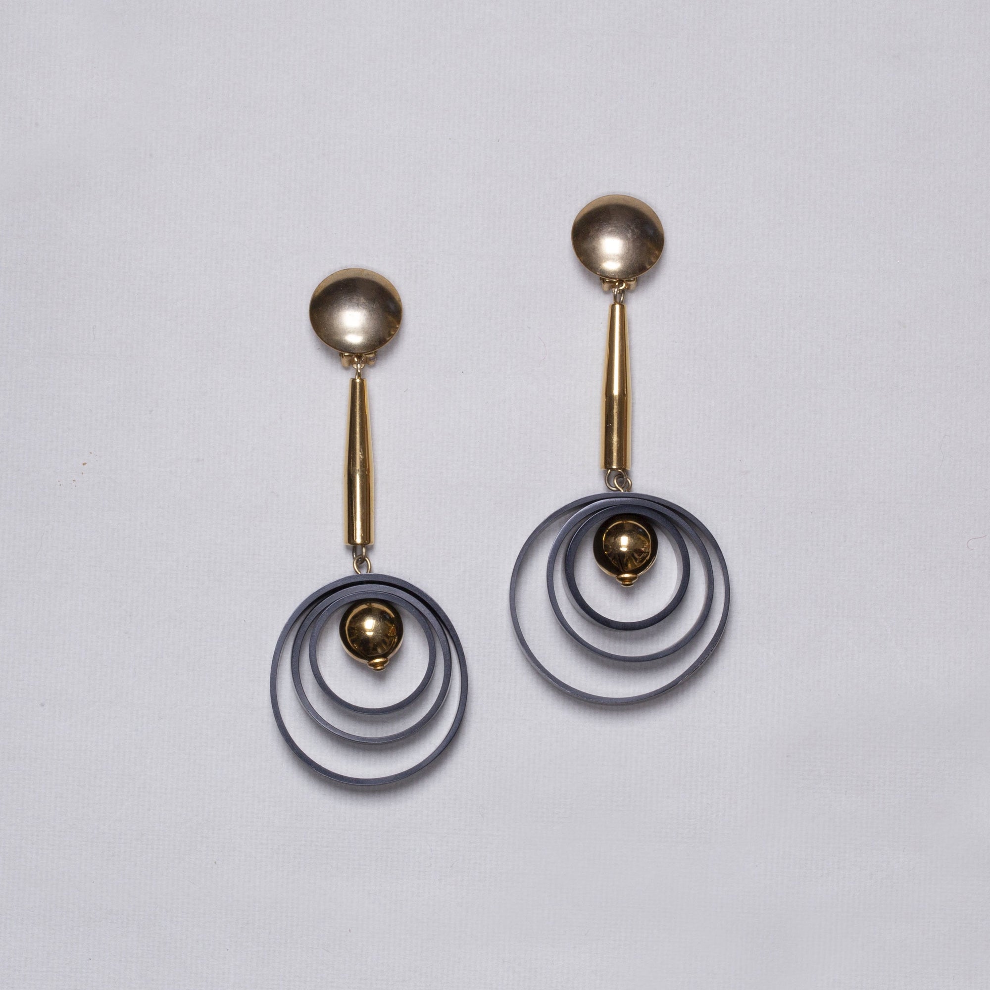 Geometric Circle Brass Clip-on Earrings