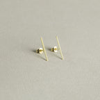 delicate line accents for minimalists