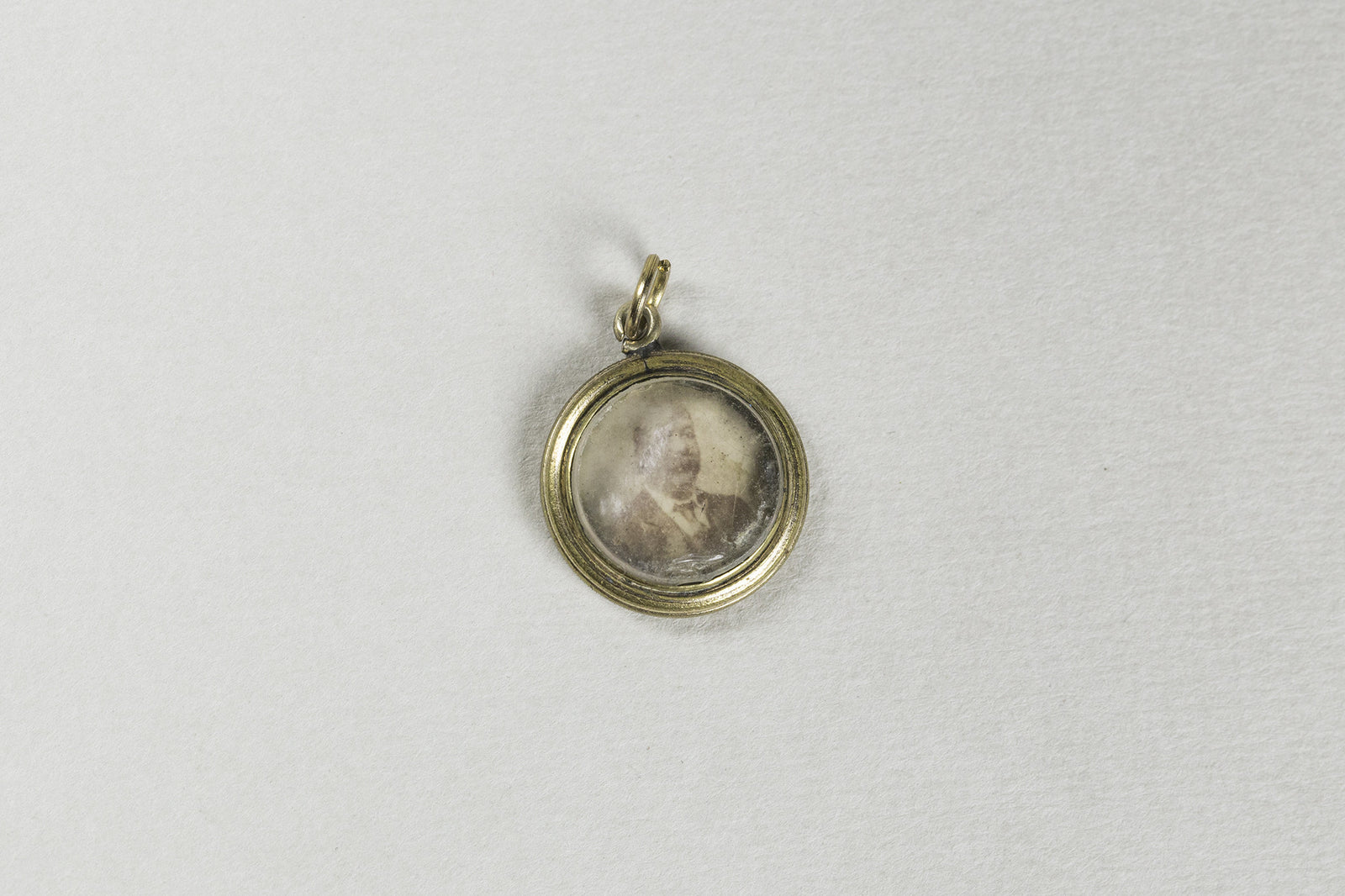 Small Edwardian Portrait Charm